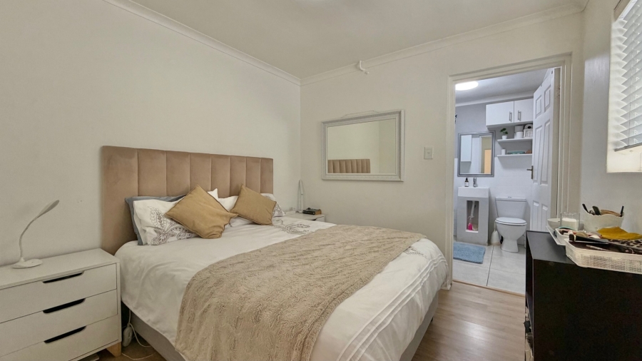 1 Bedroom Property for Sale in Plumstead Western Cape